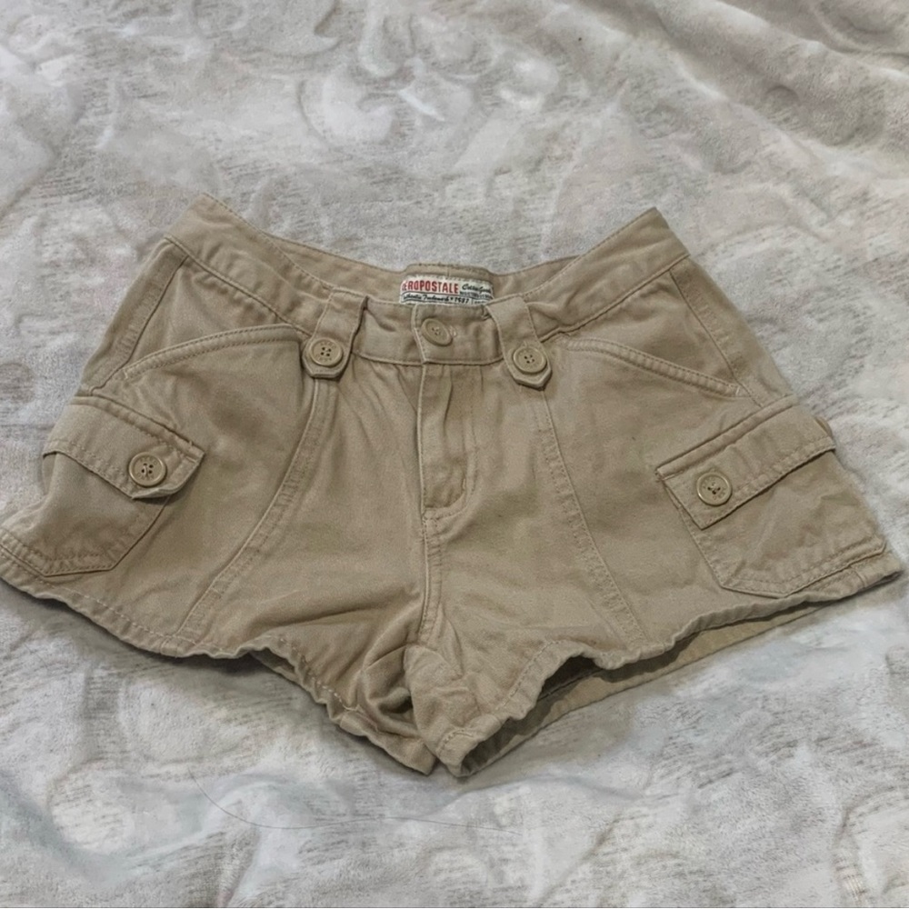 Medium Rise Tan Aeropostale Cargo Shorts